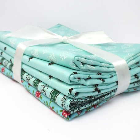 5 designs, each 50 cm in full width to 150 cm - Blue, Green - 100% cotton 